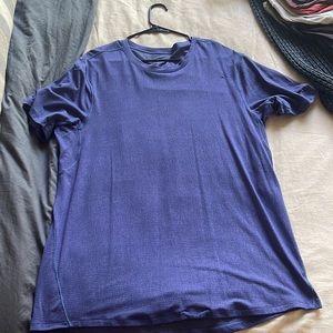 Lululemon short sleeve shirt